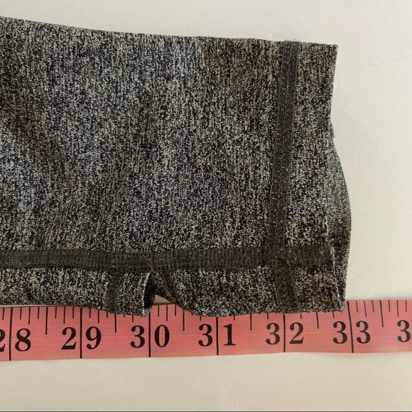 Victoria’s Secret VSX Sport Knockout Gray Stirrup Leggings - Picture 7 of 8